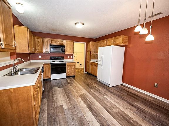 5th image of 9163 Capstone Ct