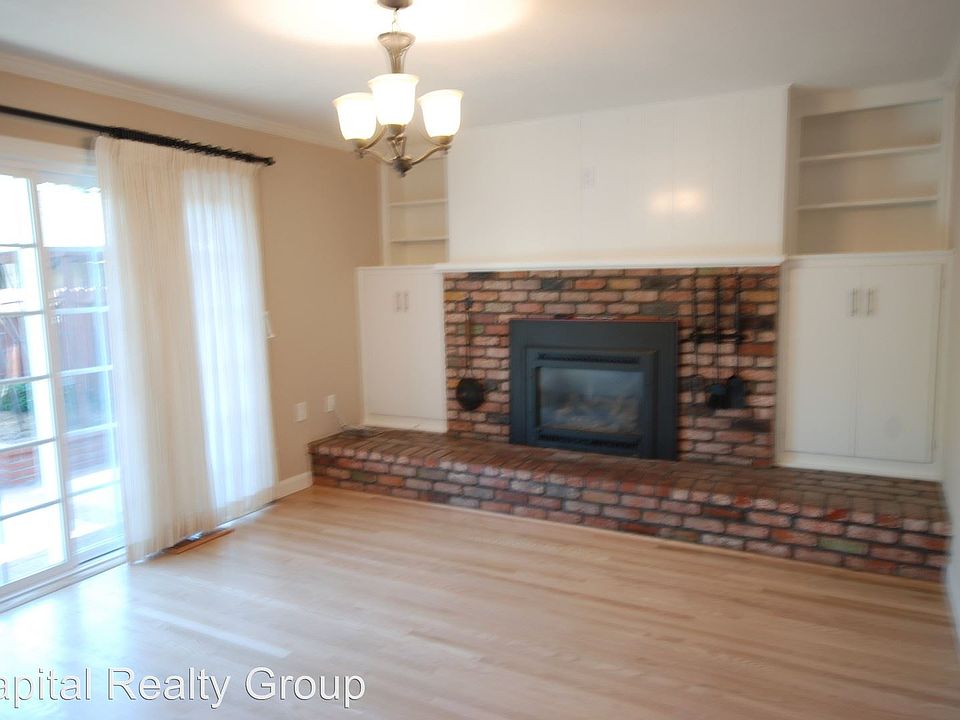 1st image of 98 Amherst Ave