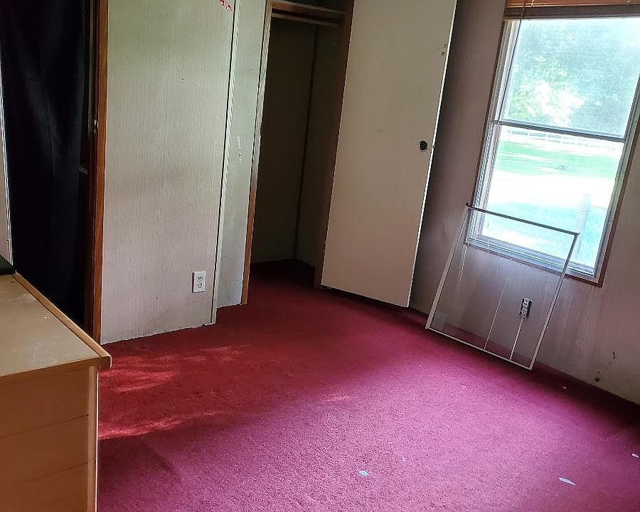 2nd image of 403 McVey Ln