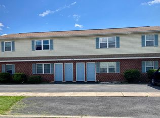 99 W Portland St #8, Mechanicsburg, PA 17055