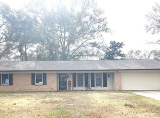 1827 Teakwood Dr, Jackson, MS 39212