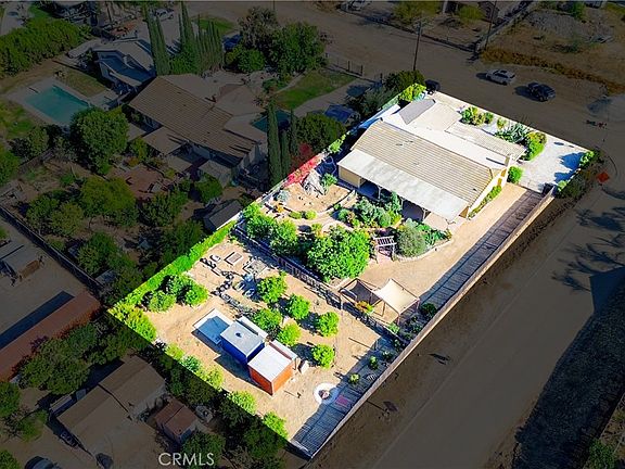 4th image of 18760 Boulder Ave