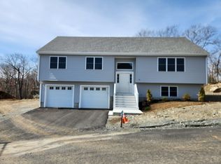 44 Kelly Ln, Lynn, MA 01904