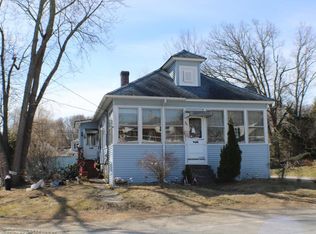 92 Edgewood Ave, Methuen, MA 01844
