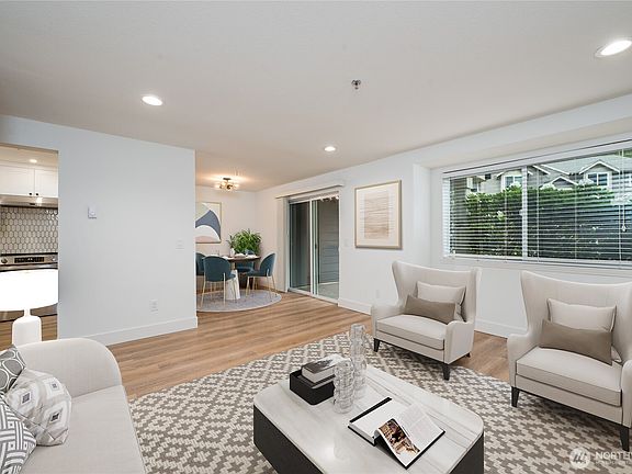 5th image of 19410 Bothell Way NE #D102