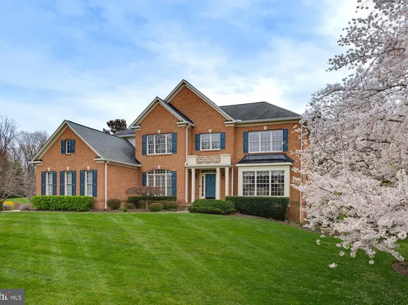 9471 Coral Crest Ln, Vienna, VA 22182