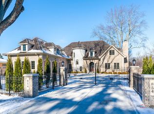 854 W Everett Rd, Lake Forest, IL