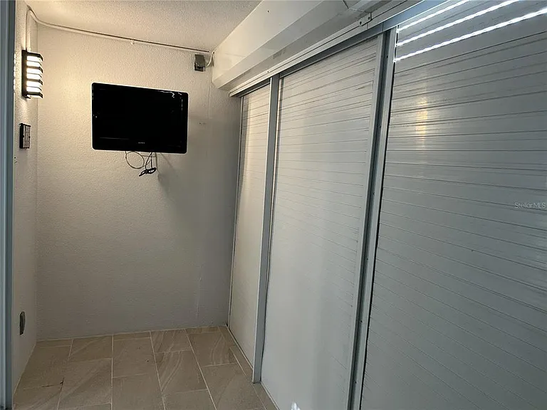 7625 Sun Island Dr S #108 — Photo 36