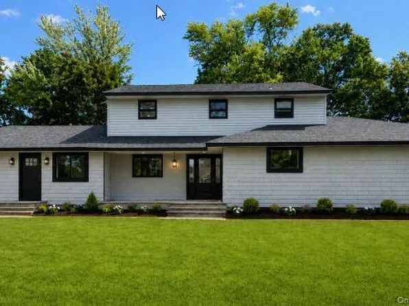 1 Greg Lane, East Northport, NY 11731