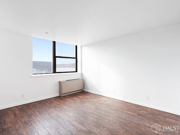 2nd image of 23 Water Grant St APT 6L