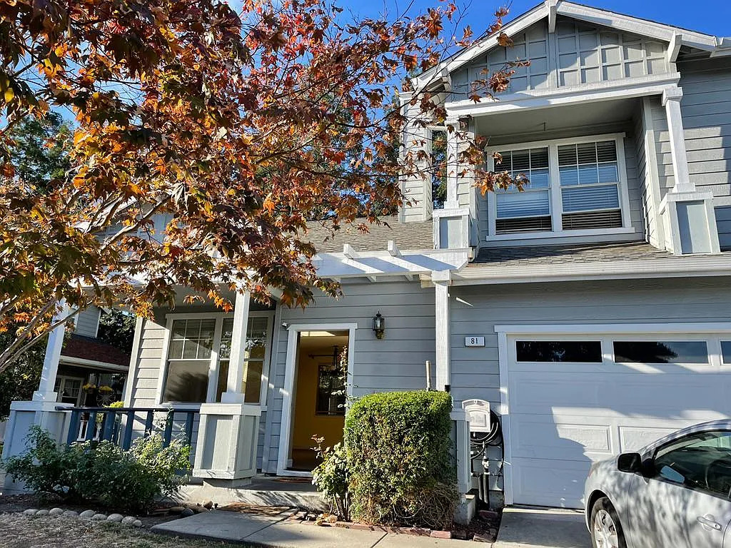 81 Elmwood Dr photo 1