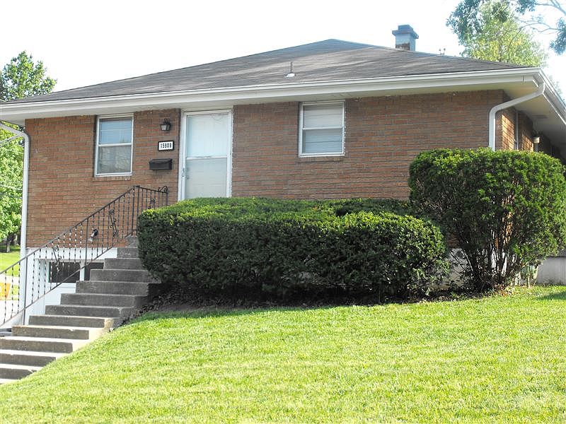 15909_E_South_ad_front[1]