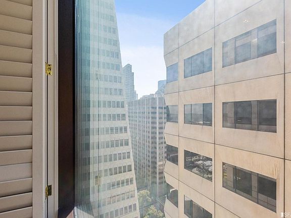 4th image of 611 Washington St #2109
