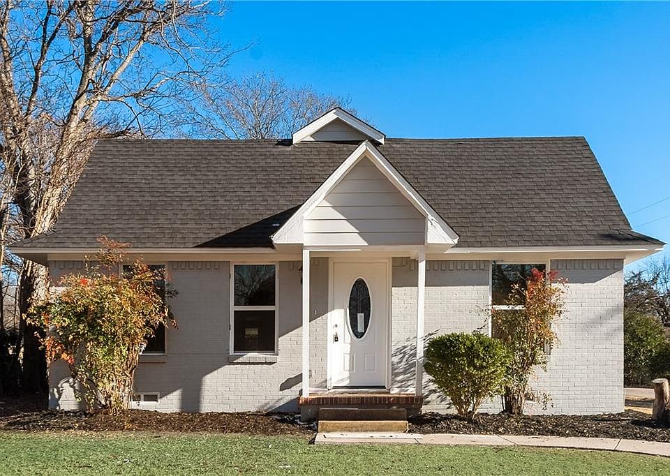 1st image of 300 Kirven Ave