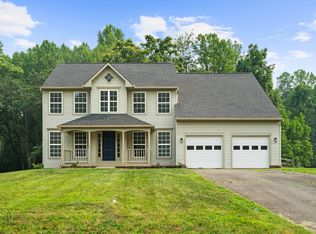 4 Falling Water Ct, Fredericksburg, VA 22405