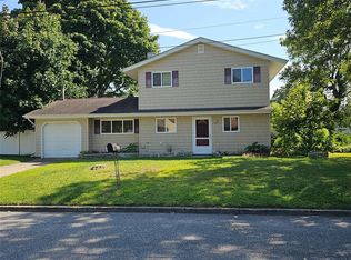 350 Lexington Ave, West Babylon, NY 11704