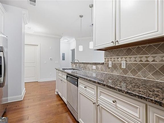 5th image of 901 Abernathy Rd APT 3080