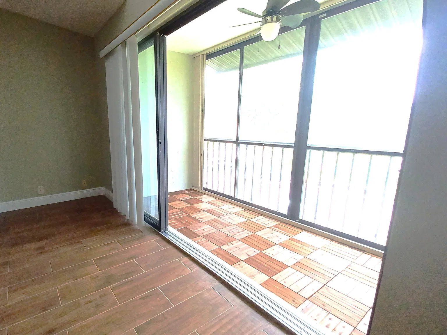 2 bed, 1064 sqft, $1,800 — Photo 3
