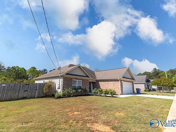 5th image of 81 Center Ln