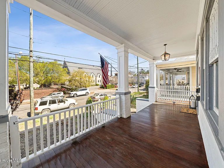 308 Dock St #LOWER — Photo 5