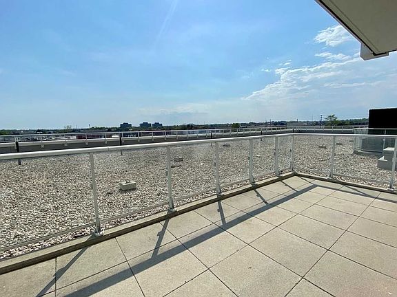 3rd image of 65 Speers Rd #417