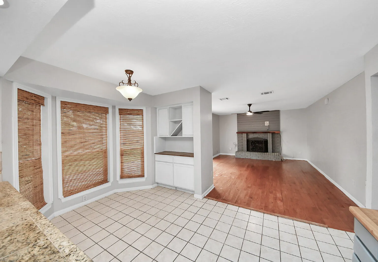 5 bed, 2.5 bath, 2434 sqft, $2,400 — Photo 3
