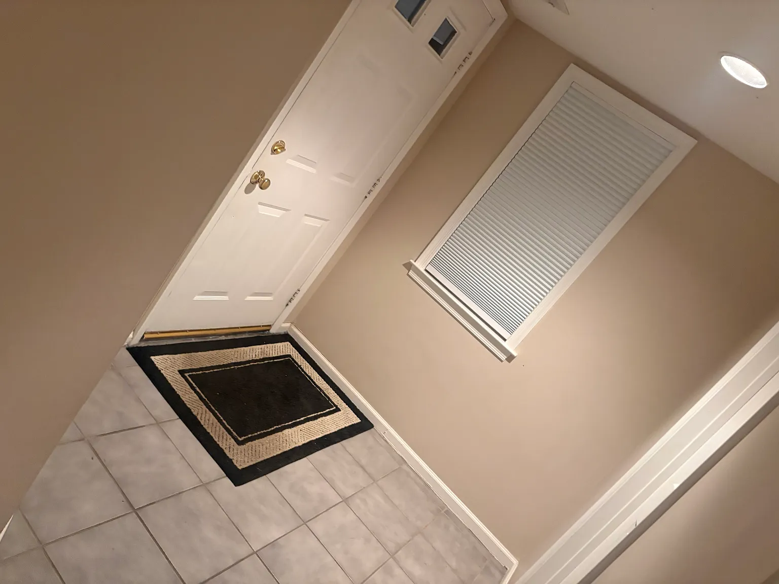 3 bed, 1401 sqft, $2,600 — Photo 4
