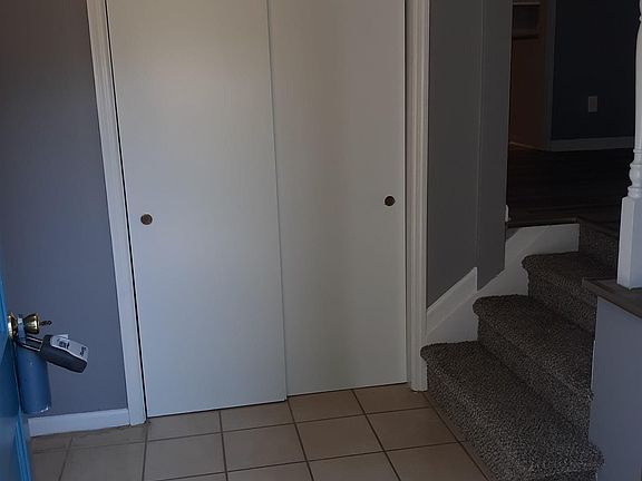 3rd image of 804 Barnesdale Dr