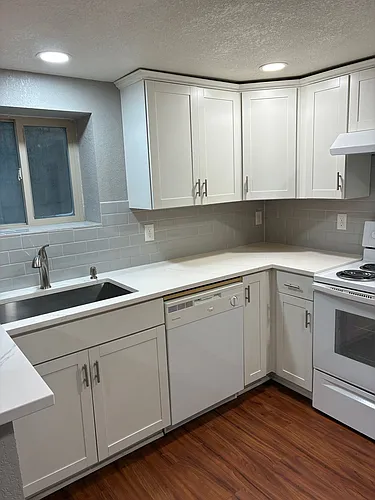 Evergreen Court Apartments Photo 1