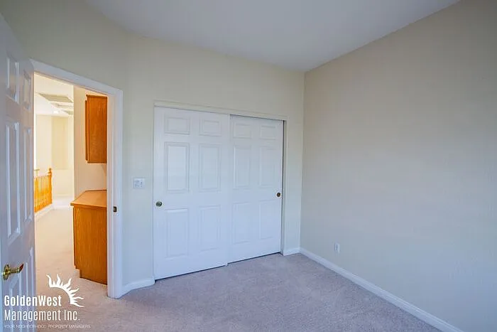 9776 Floweret Ave — Photo 17