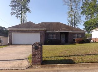 8211 Oxford Valley Dr, Mabelvale, AR 72103