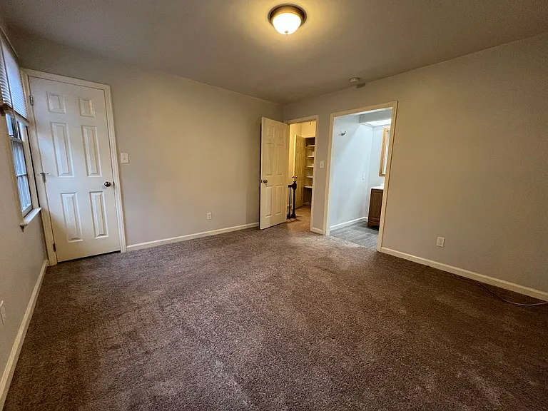 4905 Coral Ridge Ct #B — Photo 13