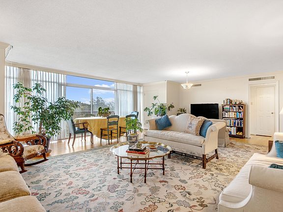 2nd image of 1414 Continental Dr APT 606