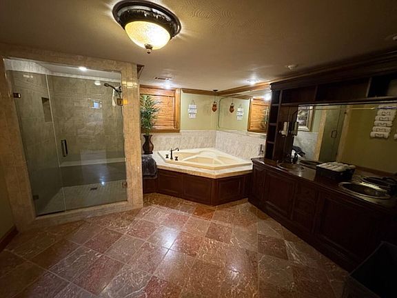 3rd image of 335 N Peachtree Ave #5COMMERCIAL