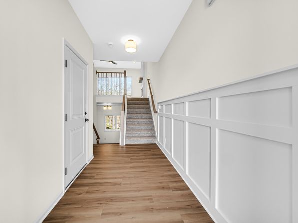 1608 Melanie Ln, Chesterton, IN 46304