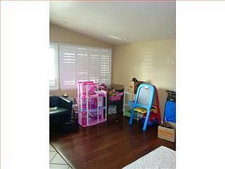 2nd image of 1882 Panama Ave