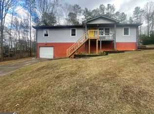 8855 Daer Water Dr, Winston, GA