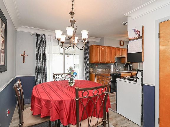4th image of 4588 Winter Ln