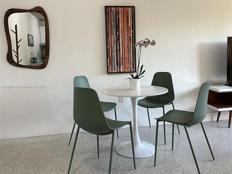 190 NW 69th St #7 — Photo 13