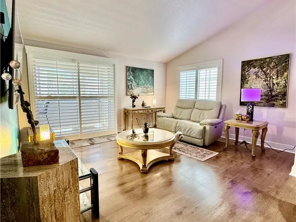 2725 S Nellis Blvd Unit 2052, Las Vegas, NV 89121