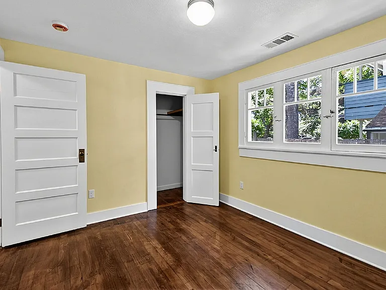 971 W 8th Ave — Photo 14