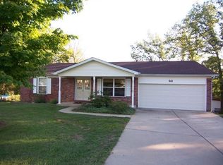62 Hickory Hill Dr, Eureka, MO 63025