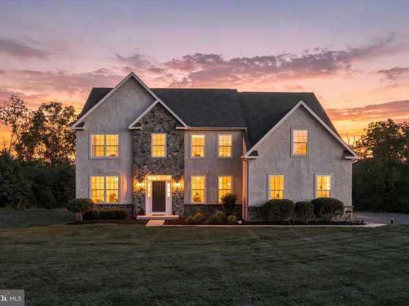 70 Alexandrea Cir, Harleysville, PA 19438