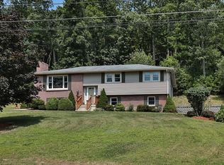 13 Cayuga Rd, Tewksbury, MA 01876