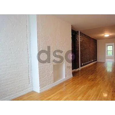 Rented by DSA Realty | media 5