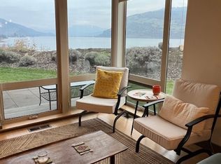 26 Mosier Creek Pl, Mosier, OR 97040