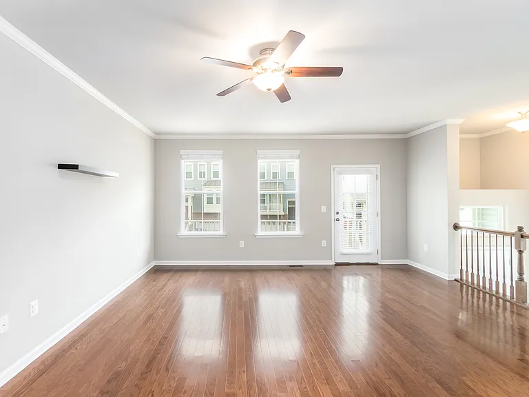 33 Shepherds Hook Way — Photo 11
