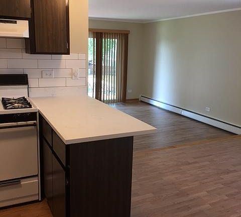 4th image of 8920 W 98th St #4