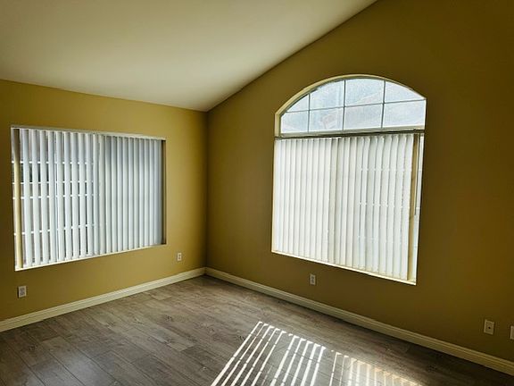 3rd image of 25625 Prospect Ave