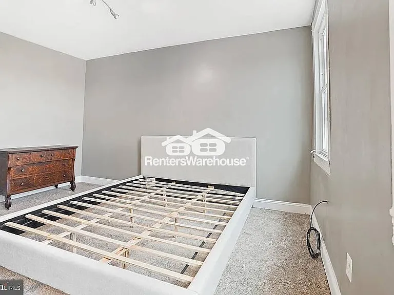 2704 Wilkens Ave — Photo 11
